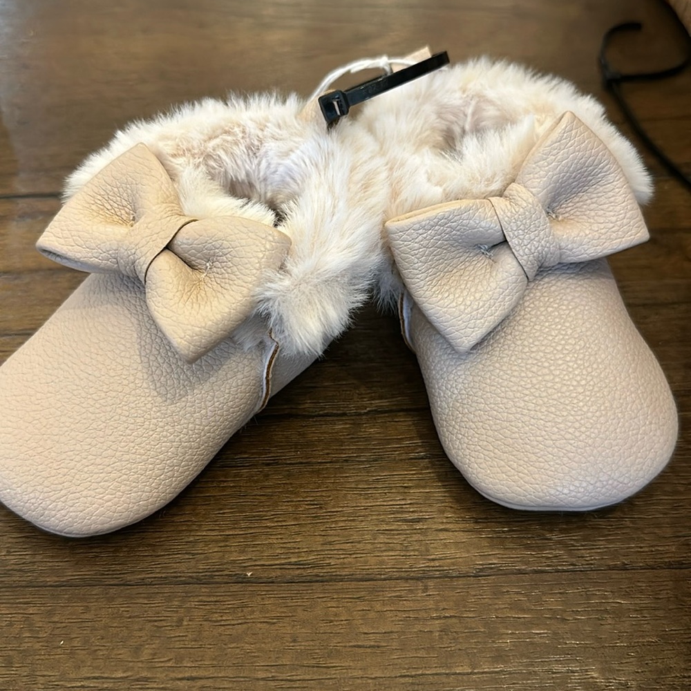 First Steps 3(6-9M)